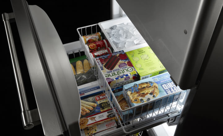 what is the temperature of refrigerator freezer