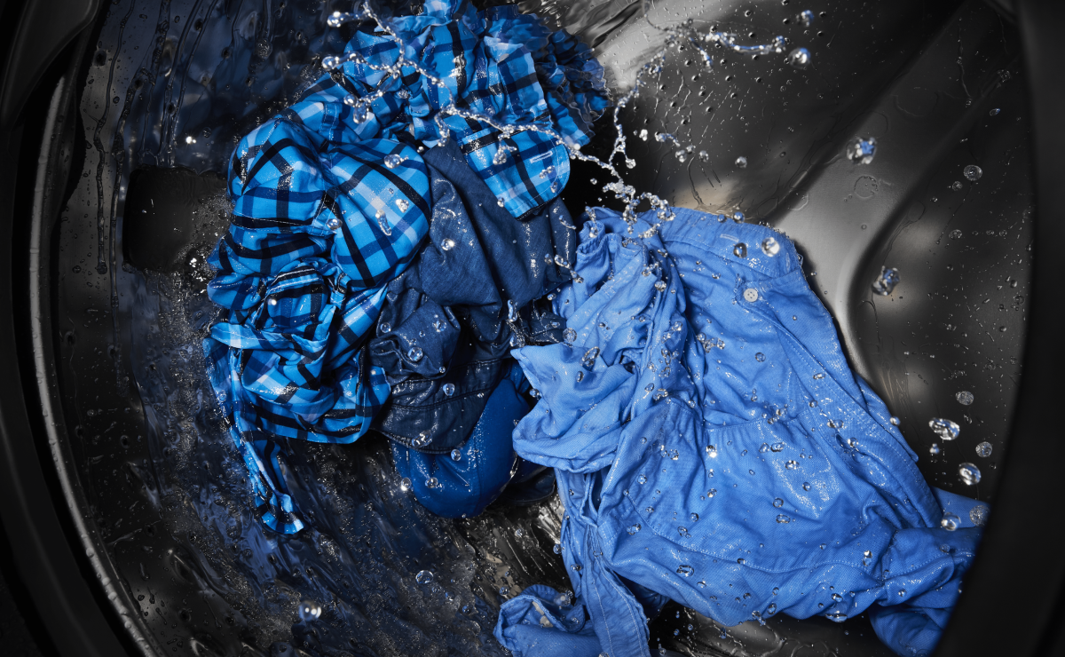 How Many Gallons of Water Do Washing Machines Use? Maytag