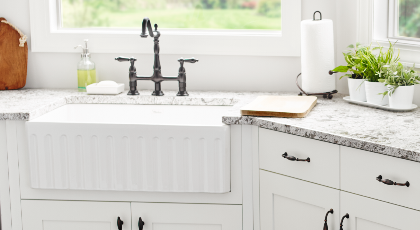 Kitchen sink set in a modern kitchen Kitchen sink set in a modern kitchen