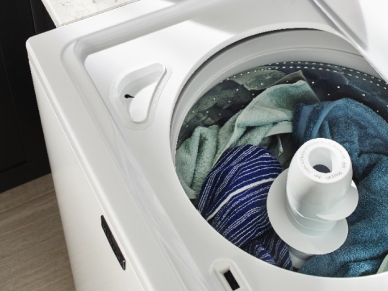 Laundry in an agitator washer Laundry in an agitator washer