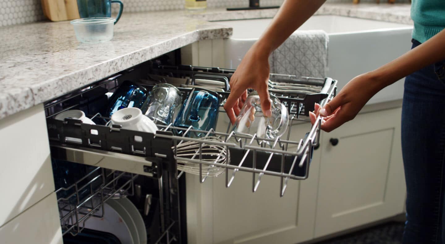 How to Use Dishwasher Pods Maytag