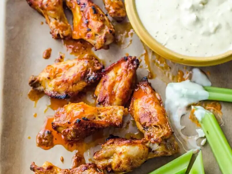 Chicken wings and celery
