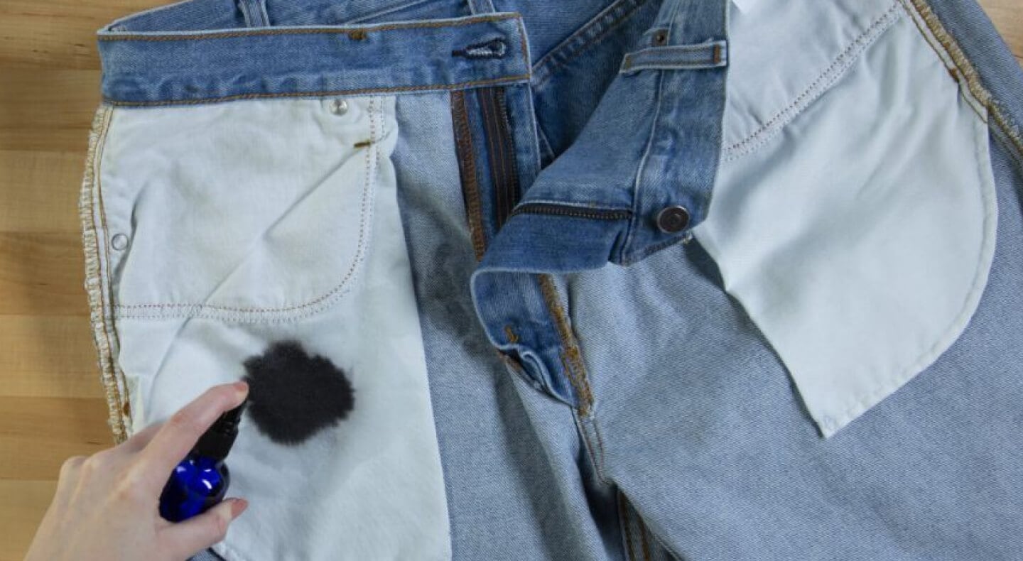 Treating an ink stain on the inside pocket of a pair of jeans Treating an ink stain on the inside pocket of a pair of jeans
