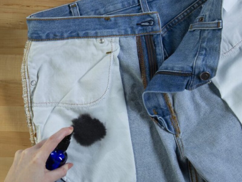 Treating an ink stain on the inside pocket of a pair of jeans Treating an ink stain on the inside pocket of a pair of jeans