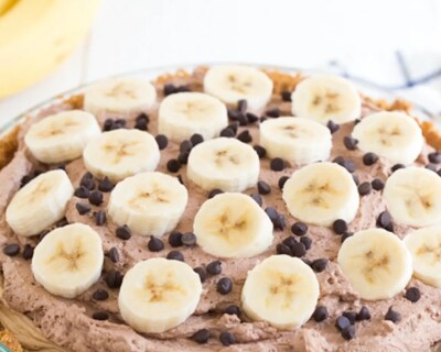Bananas on a cake
