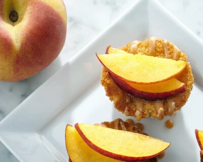 Peaches in a refrigerator