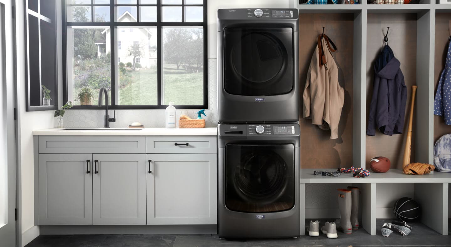 Stackable washer and dryer Stackable washer and dryer