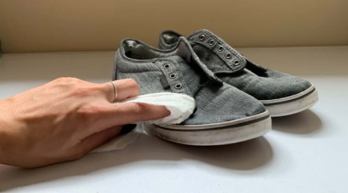How to Wash and Dry Shoes 
