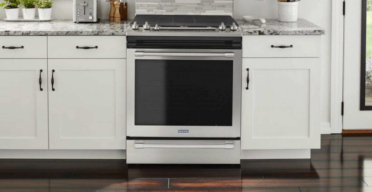range head on in kitchen range head on in kitchen