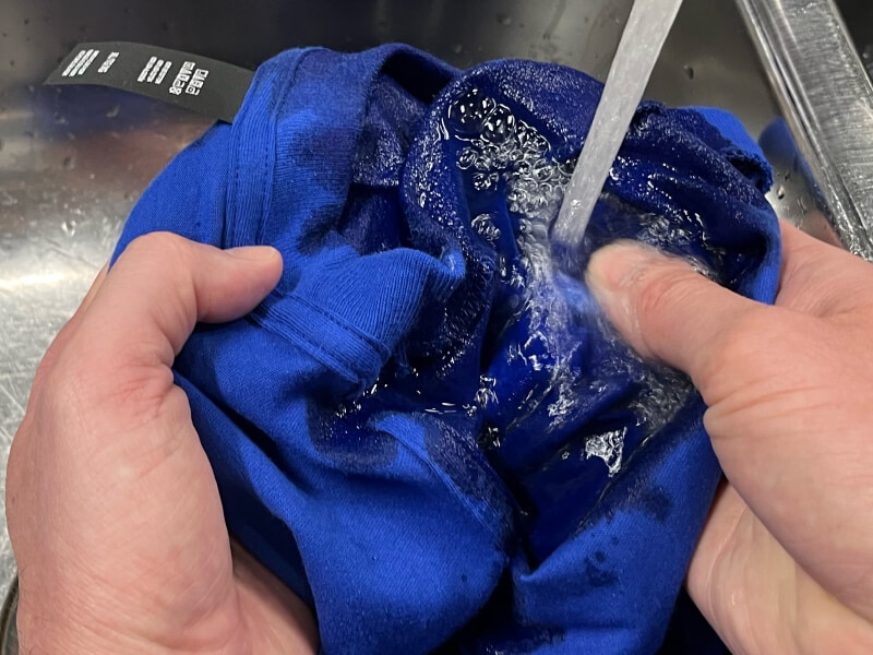 how to get deodorant stains out of dress shirts How to get deodorant stains completely out of t shirts? : r/CleaningTips