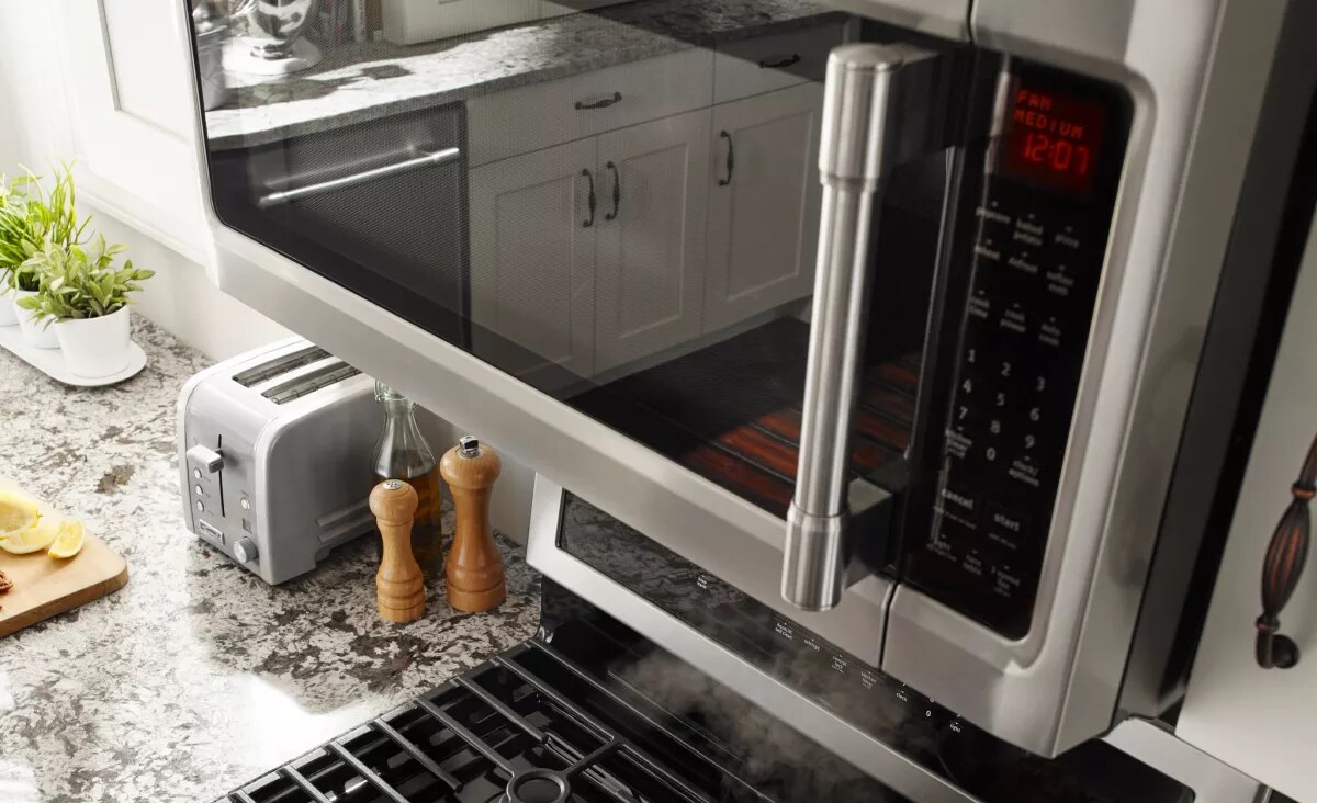 Maytag Microwaves: 2026 Top-Rated Models and Reviews | Maytag