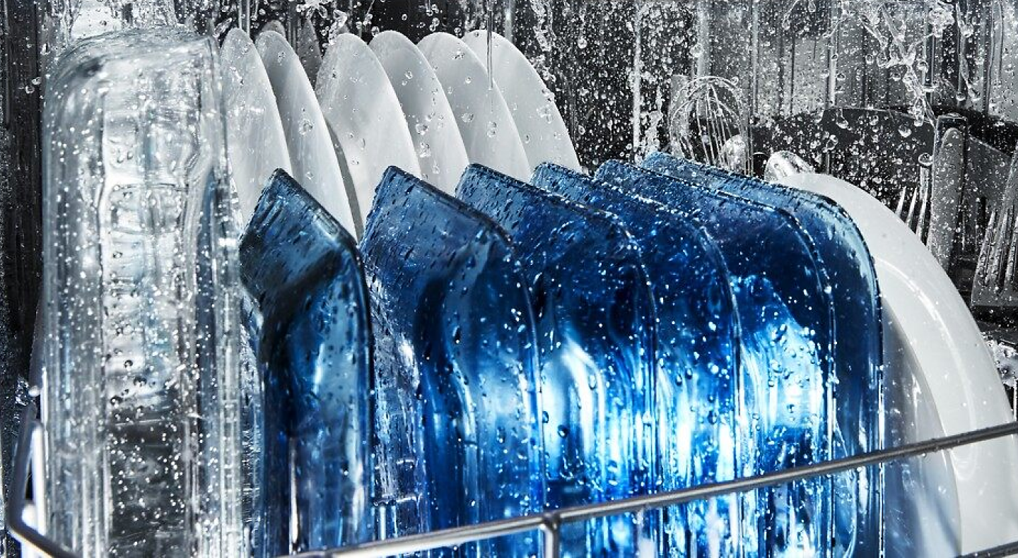 Whirlpool dishwasher not spraying water deals