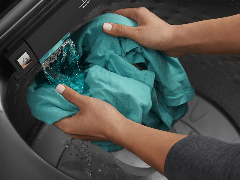 How Many Gallons of Water Do Washing Machines Use? | Maytag