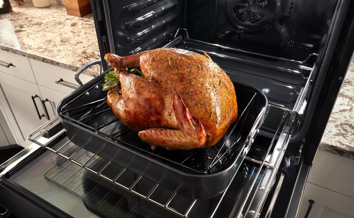 How to Choose From Different Types of Ovens Maytag