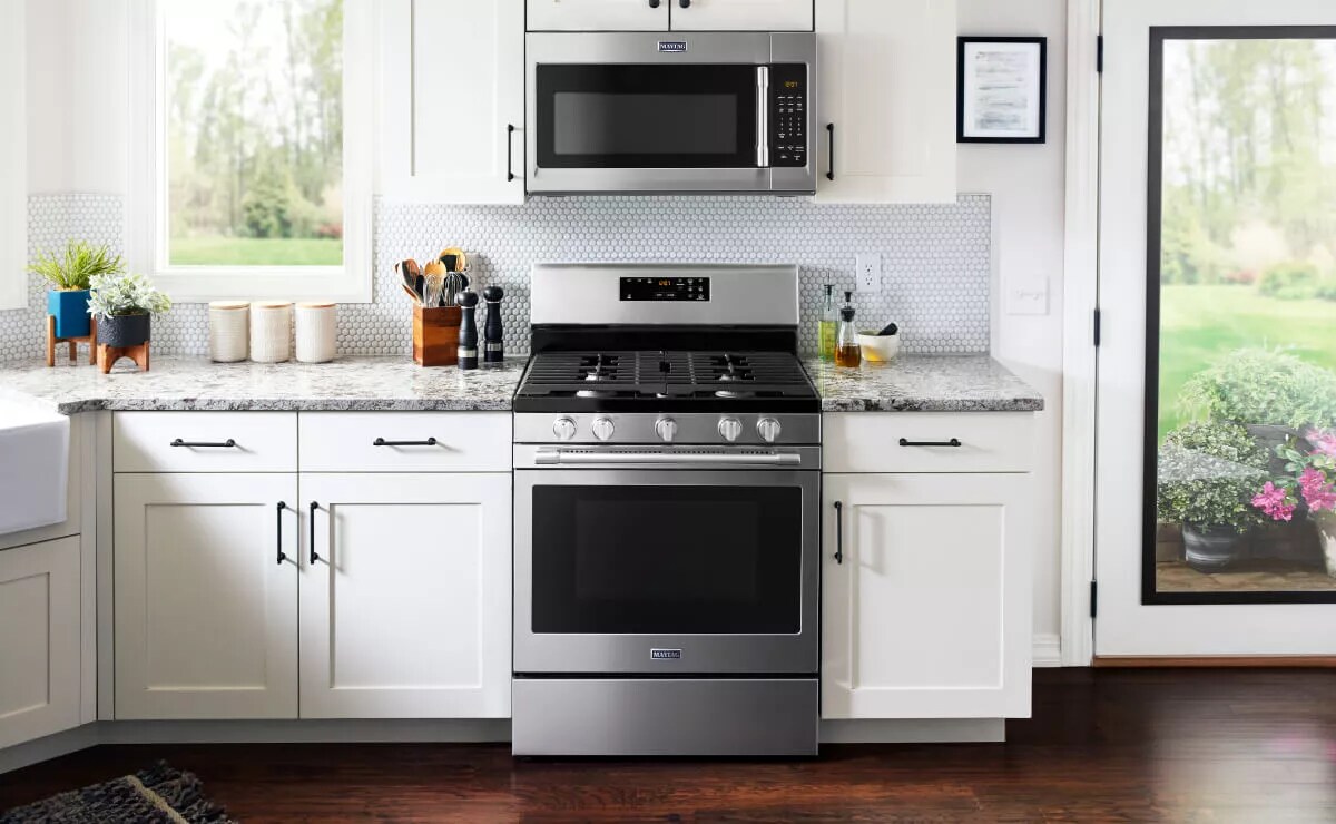 How Do You Use a Griddle on a Gas Stove? | Maytag