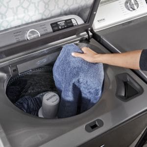 How to Use a Top Load Washer: Steps & Tips | Maytag (Figure) Analysis of How to Use a Top Load Washer: Steps & Tips | Maytag