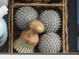 Dryer balls in a wooden box