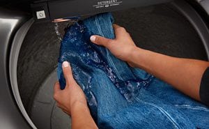 Can i wash my winter jacket in 2025 the washing machine