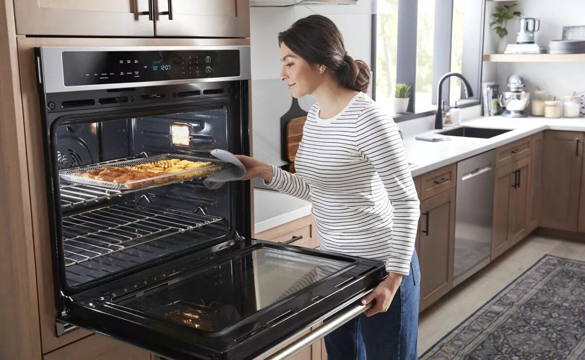How to Use a Self Cleaning Oven 4 Quick Steps Maytag