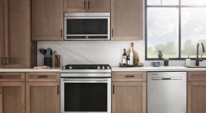 Fitting microwave above oven? : r/DIYUK, image size:1440x790