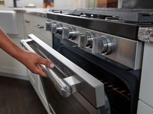 Electric sales oven smoking