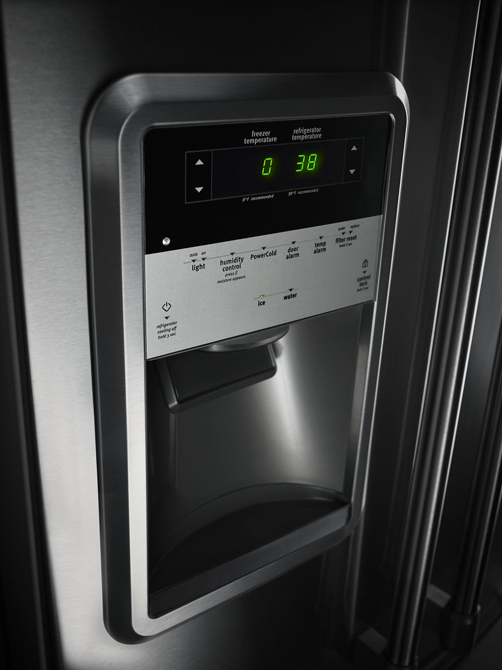 33- Inch Wide French Door Refrigerator with Beverage Chiller