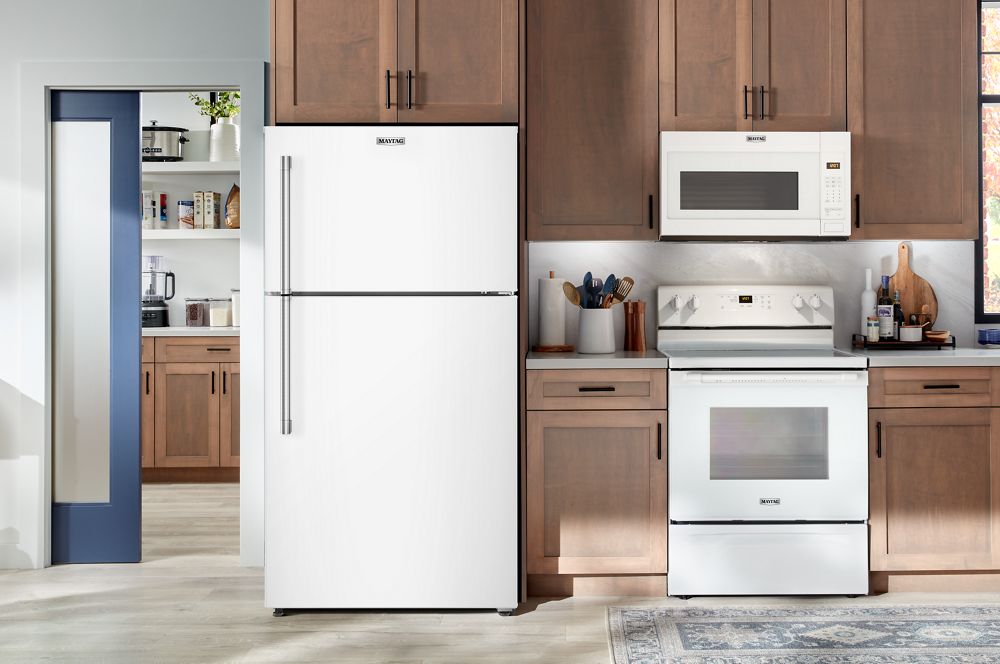 30-Inch Wide Top-Freezer Refrigerator with Garage Mode—19 Cu. Ft